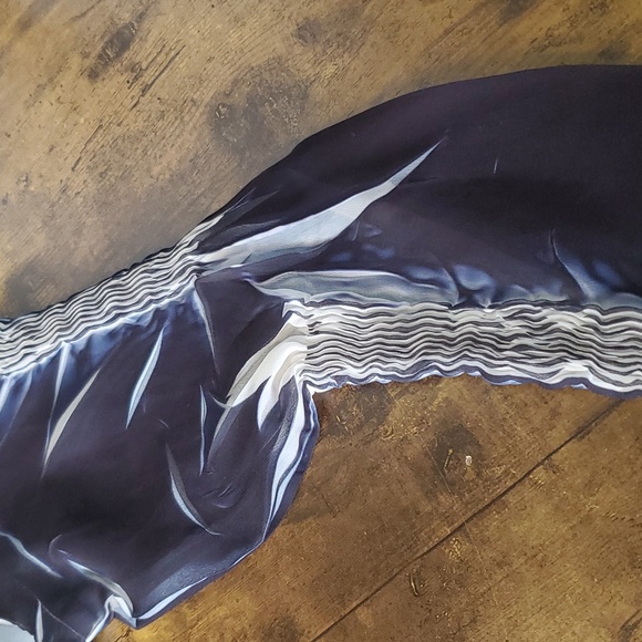 Black & white textured sheer scrunched tattoo mesh button up blouse - Picture 7 of 8